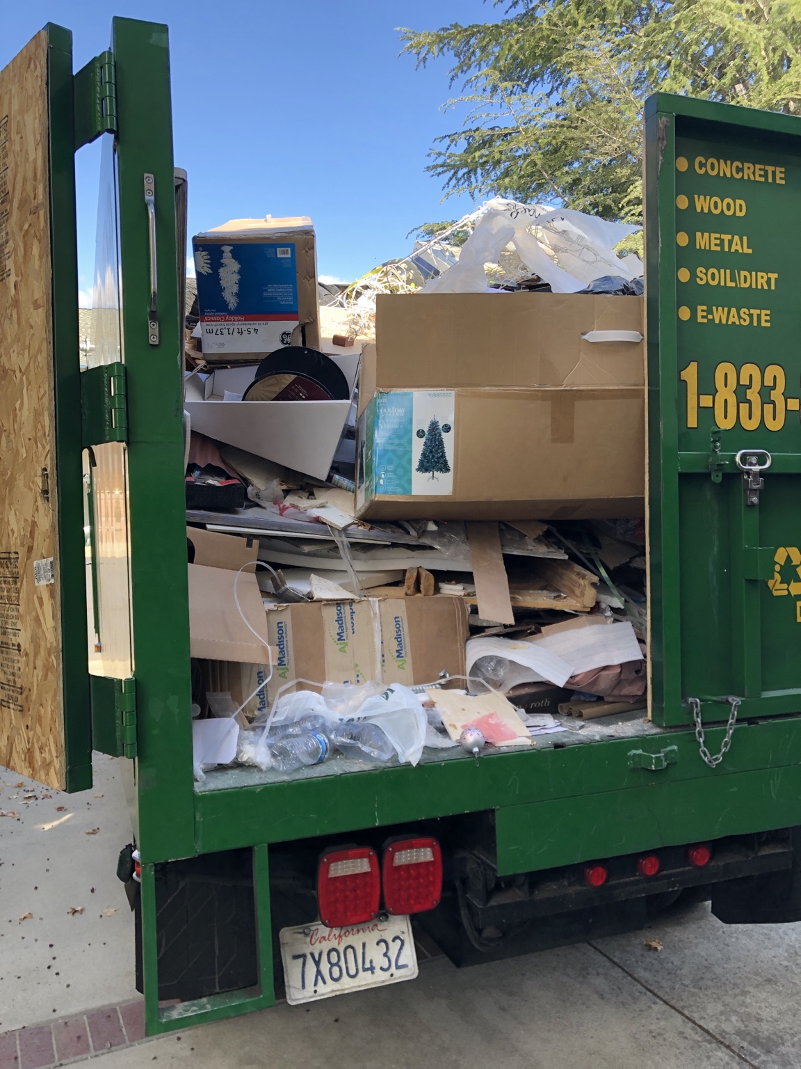 Full Truck Load Junk Removal by 833 Junk Jet in San Jose