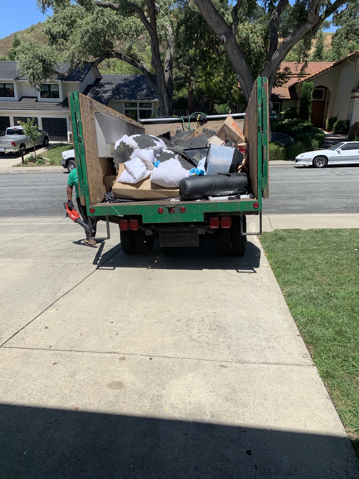 Residential Cleanout Load by 833 Junk Jet in San Jose