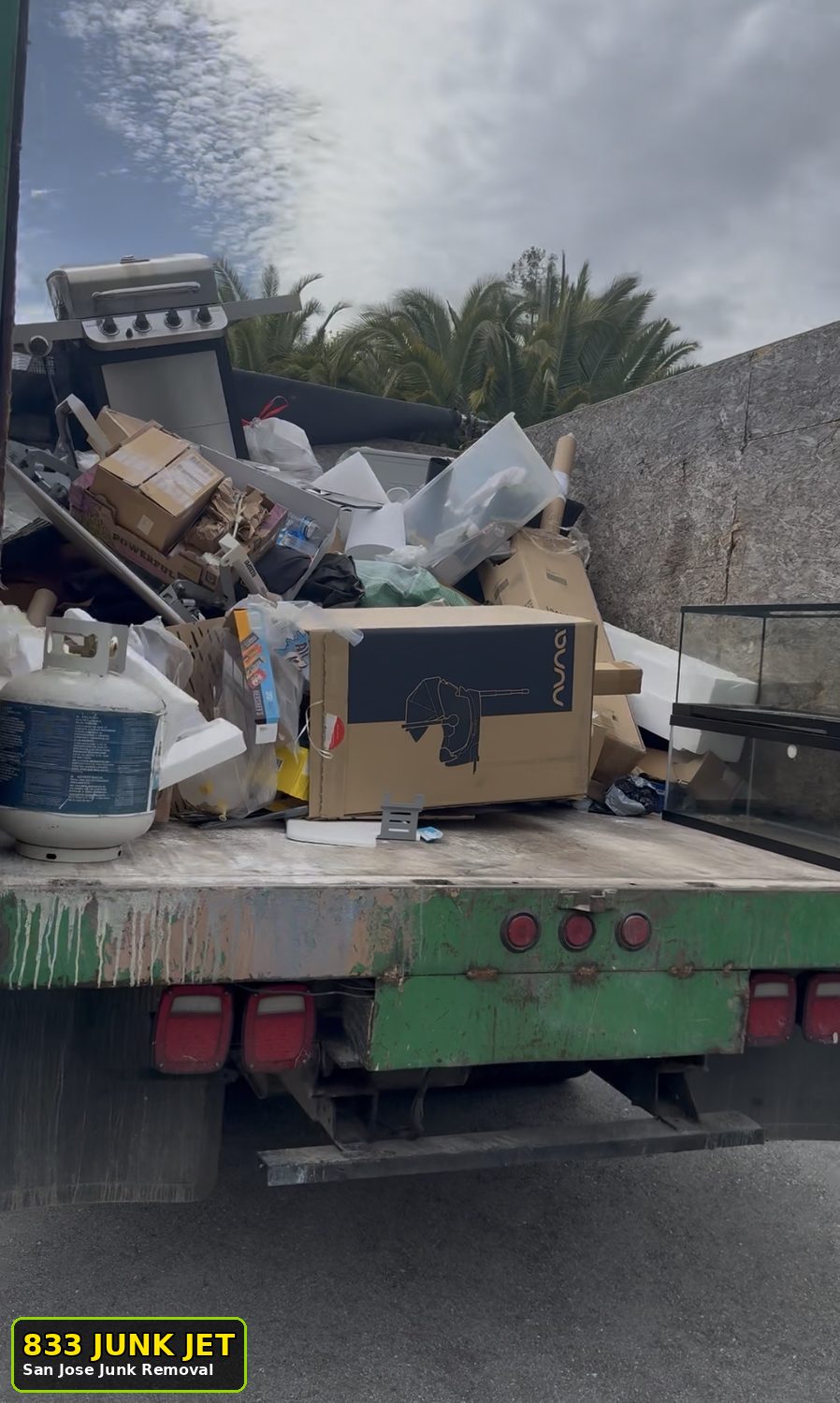 Yard waste removal San Jose by 833 Junk Jet